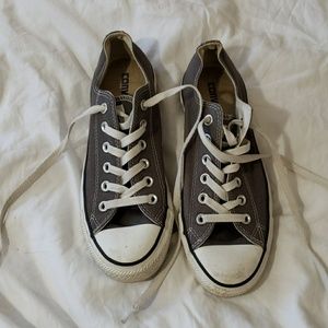 Women's Gray Converse Low-Top Sneakers
